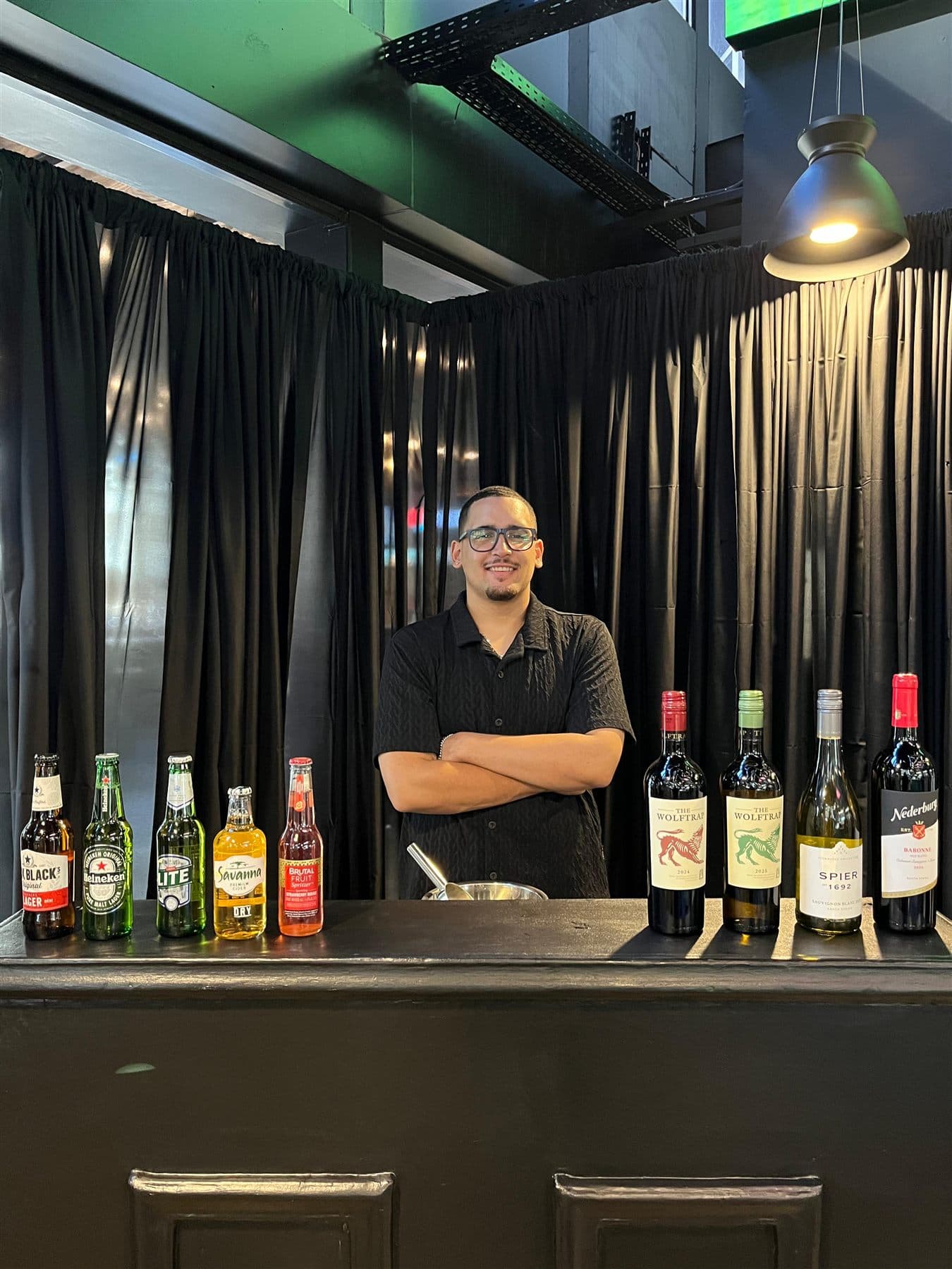 Wine and bar service